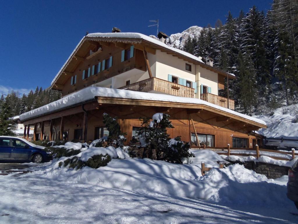 Hotel La Molinella Soraga Exterior photo